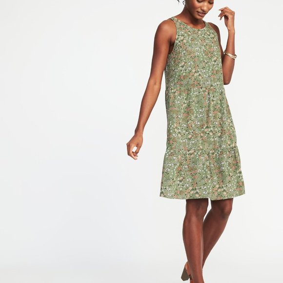 Old Navy Dresses & Skirts - Old Navy| Floral Woven Swing olive Dress